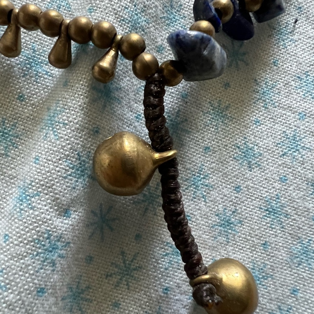 Women’s blue and Pearl beaded necklace. - Picture 4 of 5
